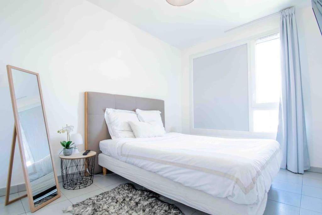 Le Tony Garnier Check In H24 Wifi Apartamento Lyon Exterior foto